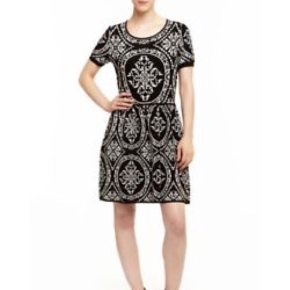 Romeo and Juliet Couture Fit & Flare Sweater - Picture 1 of 6